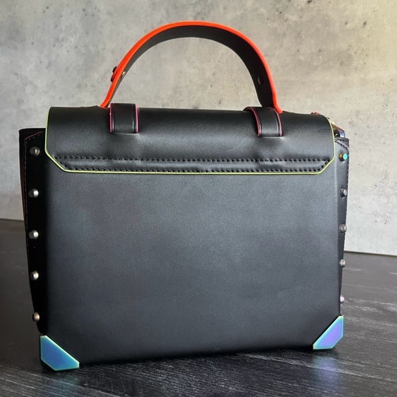 Michael Kors Manhattan Medium Contrast-Trim Leather Satchel, NWT - Picture 2 of 9